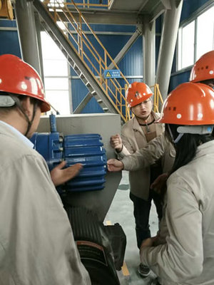 南方路機(jī)服務(wù)回訪 用心構(gòu)筑工程攪拌“專注”品牌